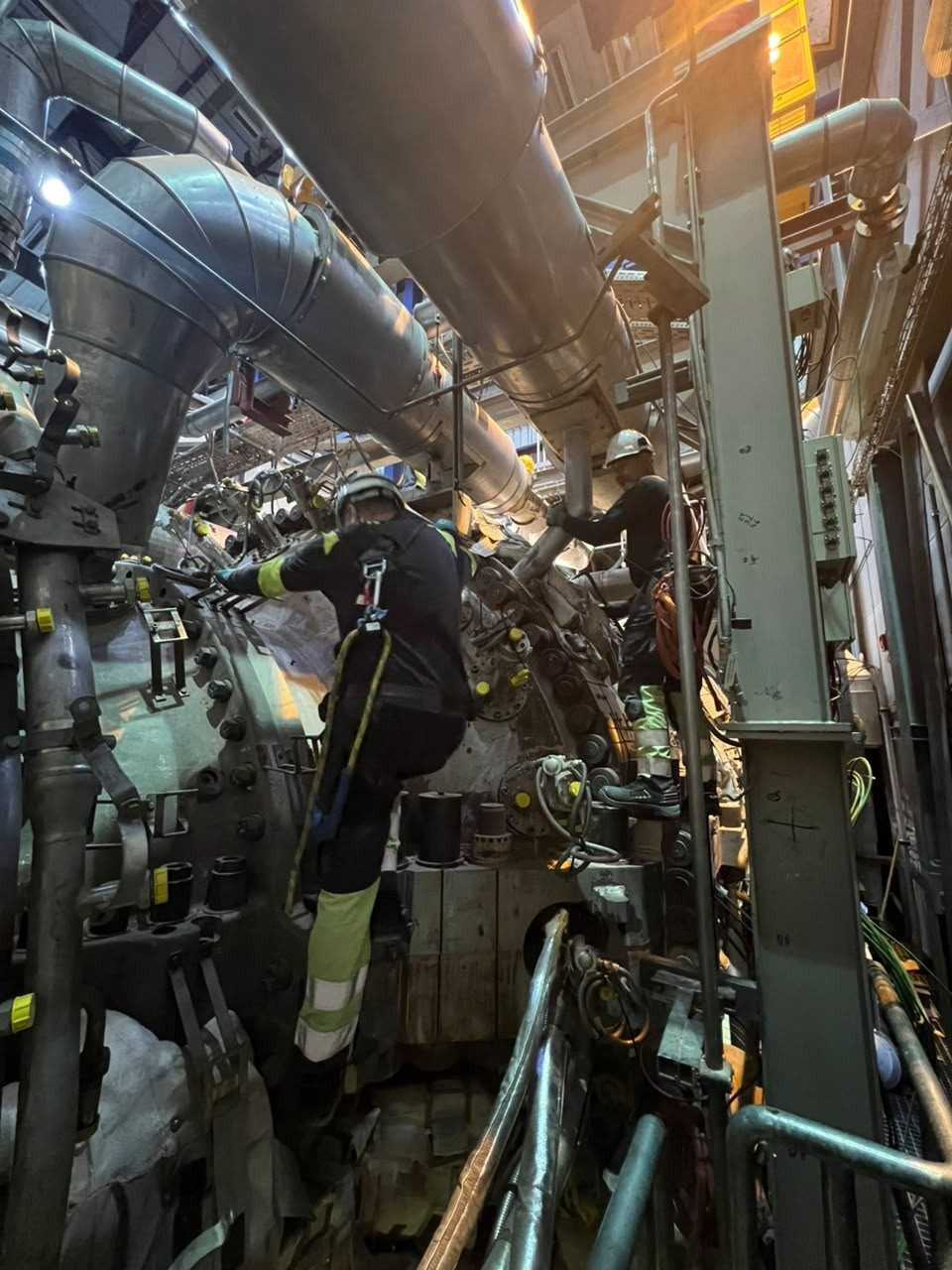 Travaux de maintenance sur structure métallique